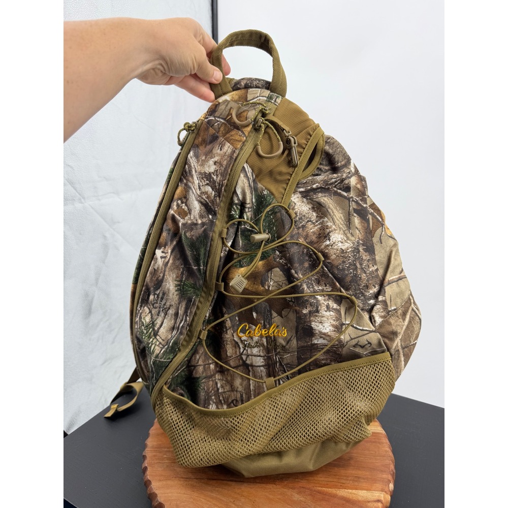Cabelas Stalker Sling Backpack Mens OS Camo RealTree Hunting Fishing Bag